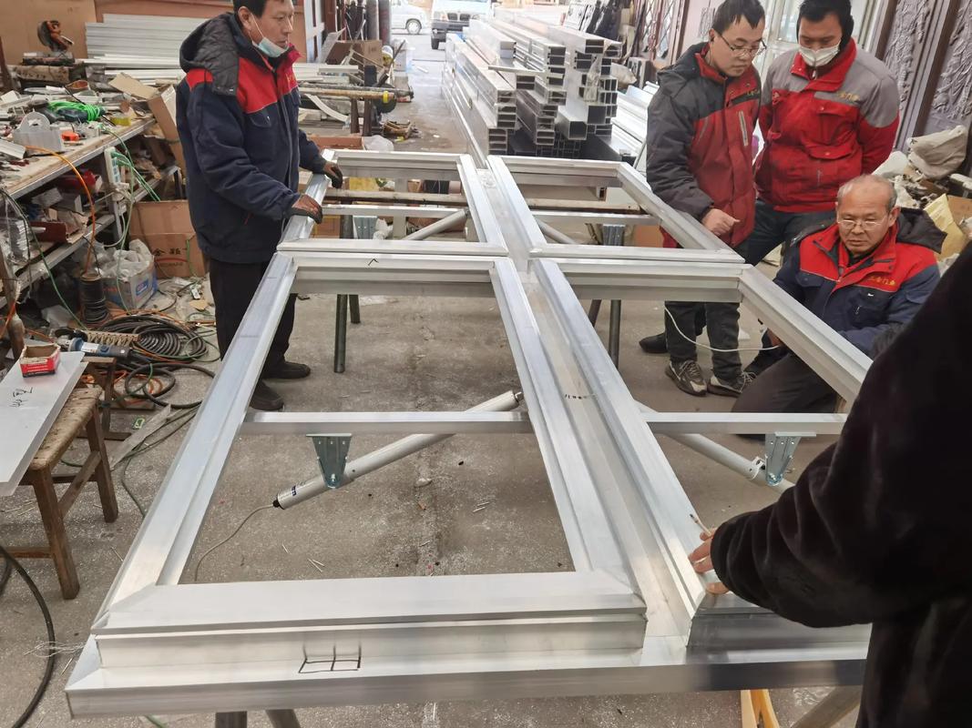 铝合金门窗与铝镁锰金属屋面 现代建筑的高端解决方案